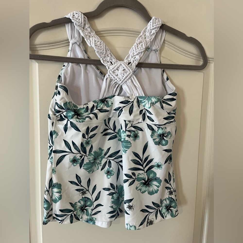 Ambrielle brand White & green Floral Tankini with knit braided straps size S - Picture 2 of 13